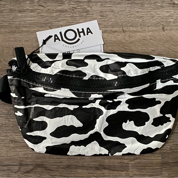 Aloha Collection Hip Pack - Picture 2 of 2